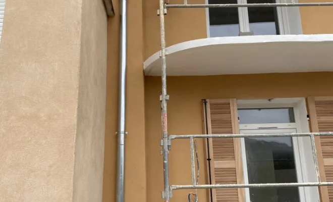Remplacement de la gouttière en zinc de DIAM 100